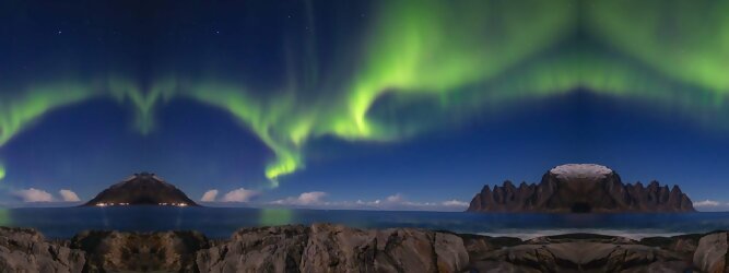 Trip Kanaren Reisetipps - Polarlichter Norwegen Tromso - Skandinaviens eiskalte Schönheit fasziniert mit atemberaubenden Nordlichtern und geradezu außerirdisch imposanten Gebirgskulissen. Land der Mitternachtssonne am Polarkreis, ein Paradies für Wanderer, Naturfreunde, Hobbyfotografen und Instagram er/innen. Tromsø liegt unter dem sogenannten „Nordpollichtoval“, das den magnetischen Nordpol wie ein Ring oder Gürtel umschließt. Hier wird das Polarlicht auch Aurora Borealis genannt. Aufgrund der Struktur des Erdmagnetfeldes sind sie in dieser Region auch in Zeiten geringer Sonnenaktivität besonders häufig und intensiv zu beobachten.
